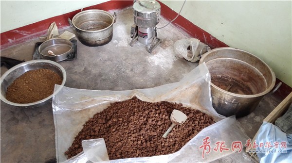 崂山捣毁假药窝点 “秘方肾宝”竟是超量西药