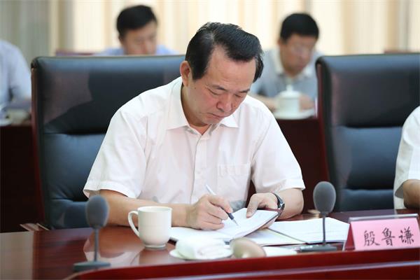 市委常委会召开会议 强化问题导向打好脱贫攻坚战