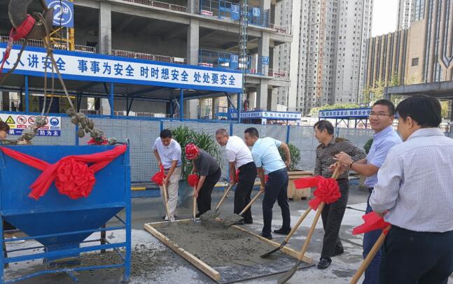 奥体金融中心项目“喜封金顶”助力中央商务区产业金融中心打造