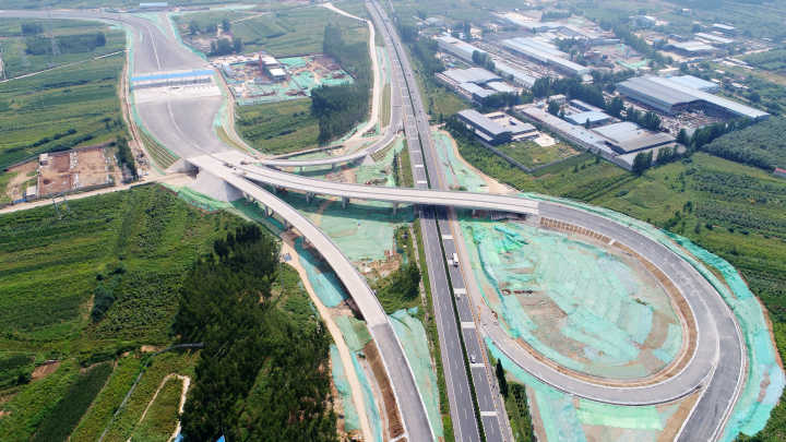 济南：高架桥牵手高速路 黄河到南山一桥通