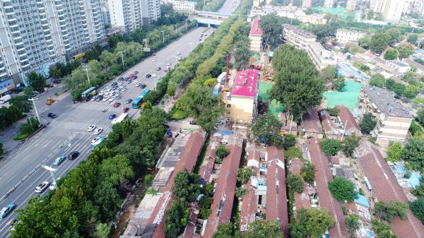 济南：“孤岛式”棚户区开拆