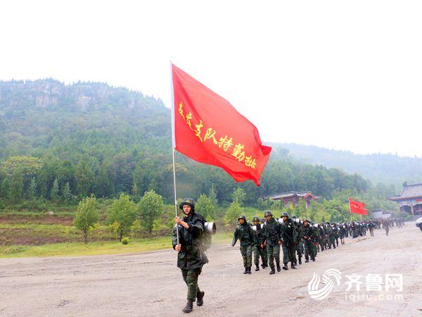山地捕歼、30公里奔袭！枣庄武警特战队员上演现实版战狼