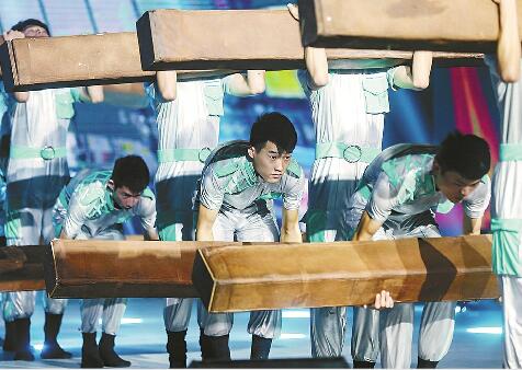 历城举行迎“十九大”暨庆祝建区30周年文艺演出