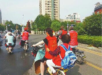 【创城新变化】聚小爱 传大爱 旅游啄木鸟：啄出一片文明天空