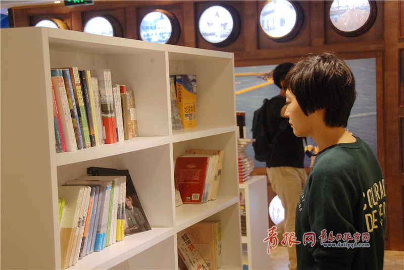 青岛离海最近的书店开业了 海洋元素满满！