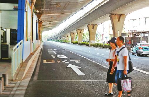 �Ƹ�·����·֮��BRTר�ó���������� �ܳ��ȴﵽ6����