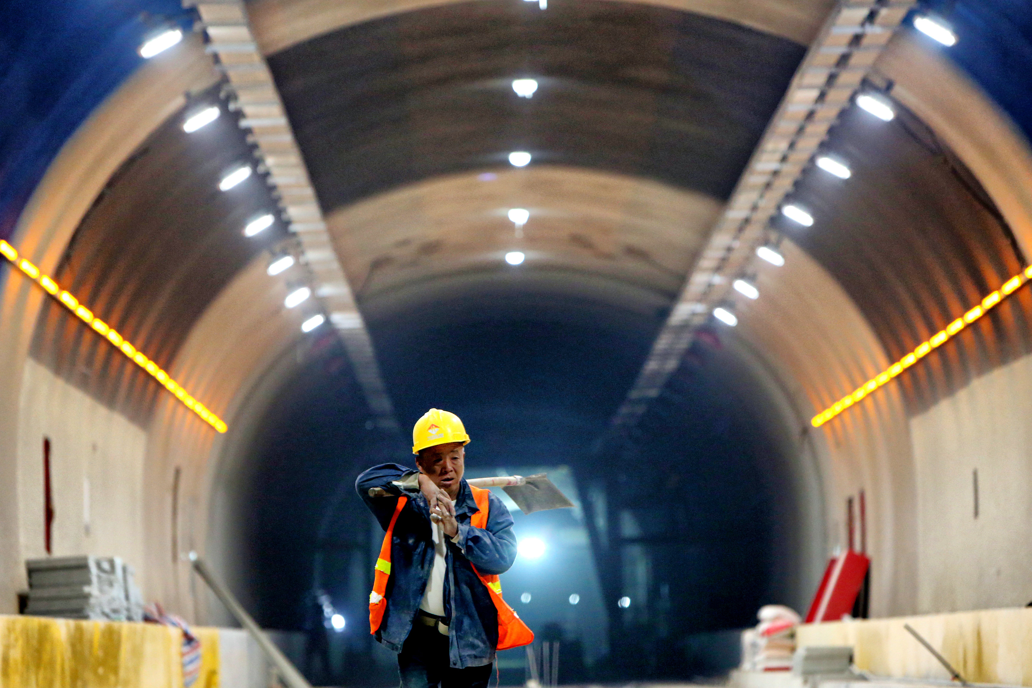 顺河高架南延项目再传好消息 全国最长双联拱隧道芳容初展