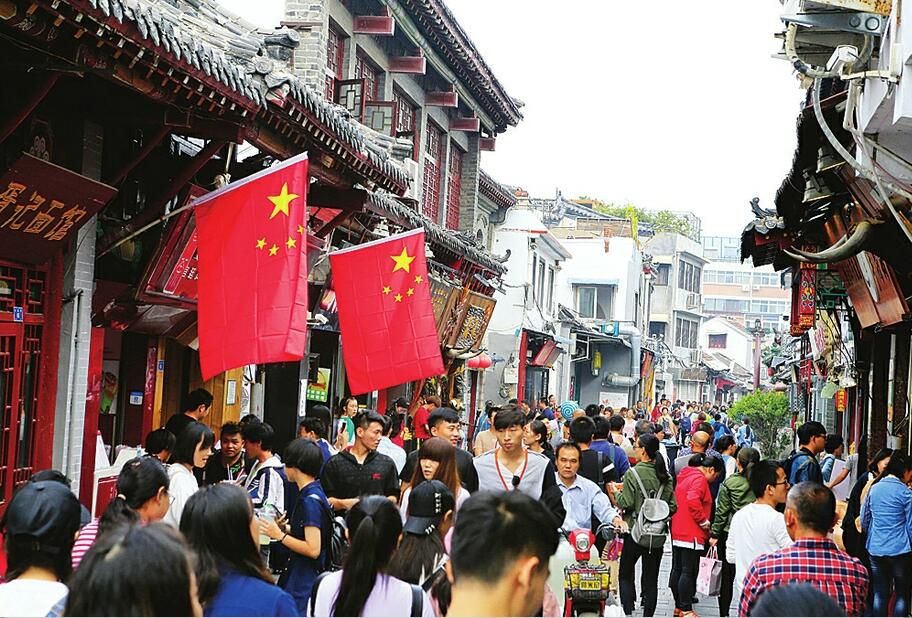 泉城美 游人醉！济南13家景区昨日接待游客28.84万人次