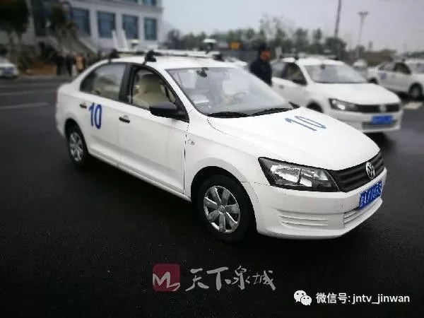 �ݿ��¹濪����һ�� ��ѧ�ߣ�����ʱ�����׷���