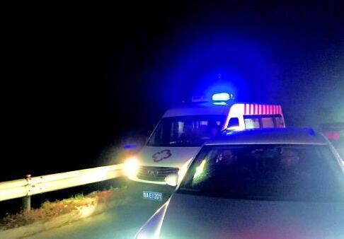 8天长假山东1.6万驾驶员因占用应急车道被罚 应急车道应谁之急?