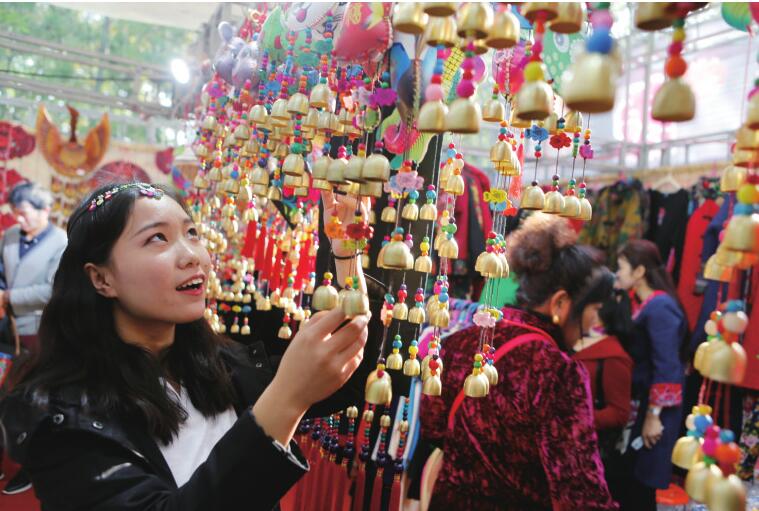 济南千佛山山会周末结束 想逛山会可别错过了