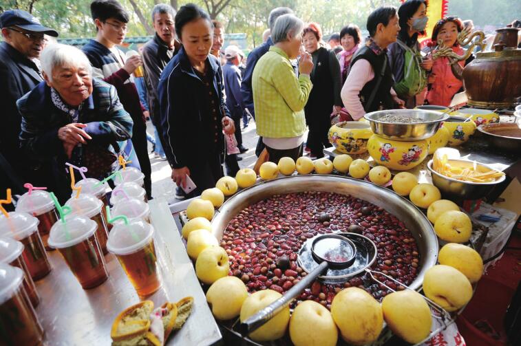 济南千佛山山会周末结束 想逛山会可别错过了
