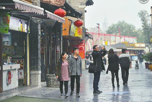 刚满“1岁”就热度渐退  “冷”下来的网红餐饮咋生存？