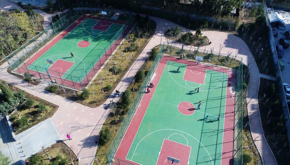 济南千平方米烧烤店变身社区健身场