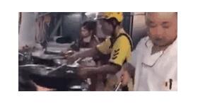 ��������С�翳��ֻ��һ�䡰��ˣ�㡱������С��Ե��Ϊʱ����