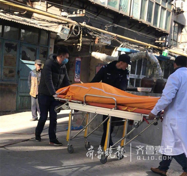 ���ϣ����Ʒ��޳����ɷ�ͱ������ 10��Ů�����ű���