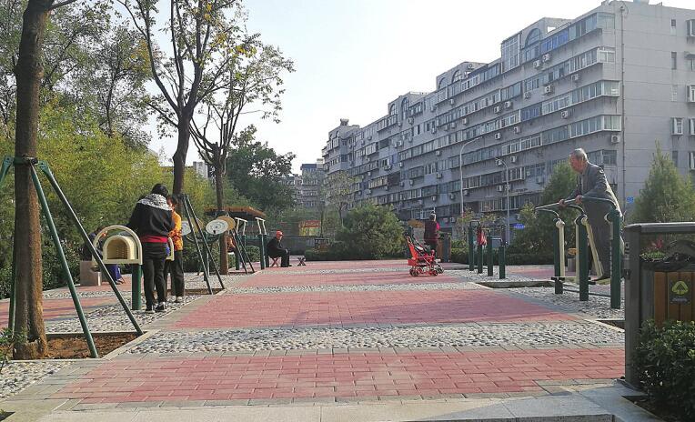 以前的烧烤街现在啥样了？ 济南烧烤业态全面向高端范儿转向