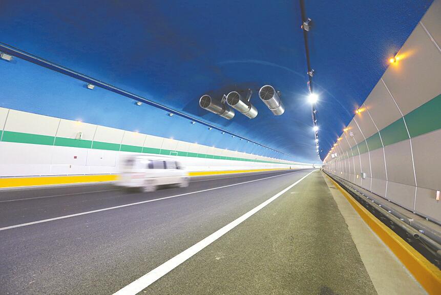 济南二环南路东延主体工程完工 公交车将首次“跑立交”