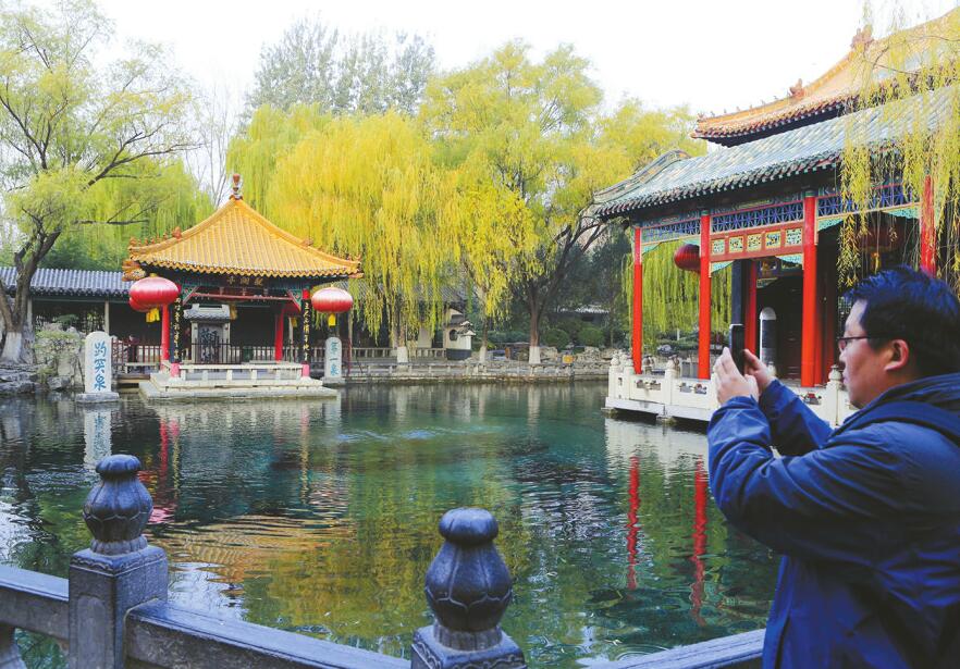 济南趵突泉水位止跌回升 比前一日上涨了1厘米