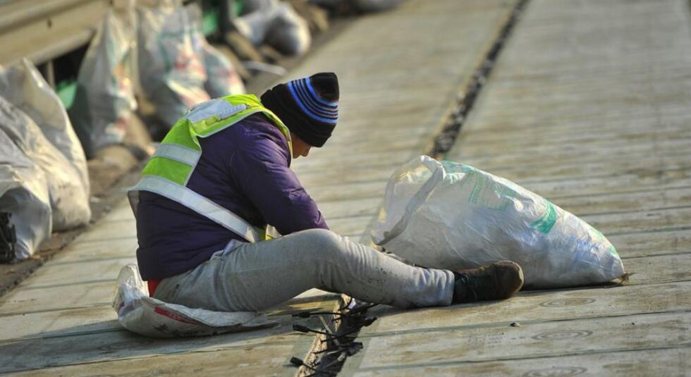 首条高速光伏公路现身济南 电动汽车的巨型“太阳能充电宝”