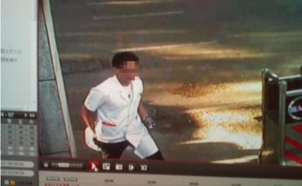 济南保安伪造北大学历冒充妇科医生 骗单身女15万