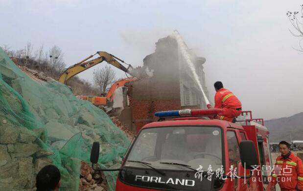 西营柳埠仲宫同步开拆违建 济南南部山区双拆“热”