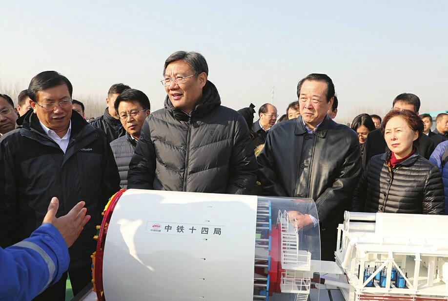 市领导调研济泺路穿黄隧道建设 王文涛王忠林殷鲁谦雷杰参加活动