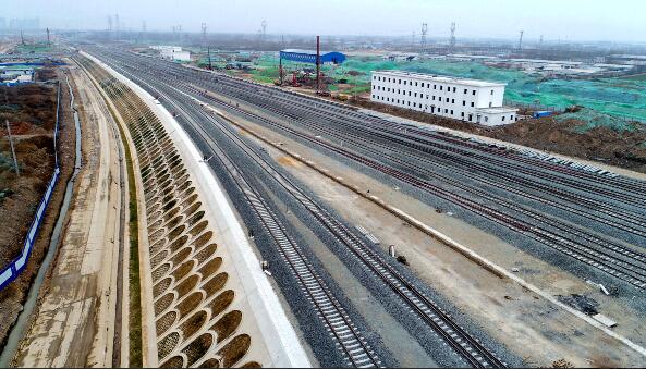 9��վ̨19����·�� �����¶�վ���������Ŧ