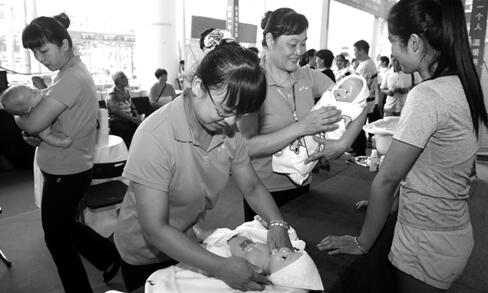 山东家政行业力推从业培训标准 月嫂有了“行”标