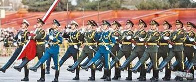 元旦近十万人观看解放军升国旗 升旗仪式有七大变化