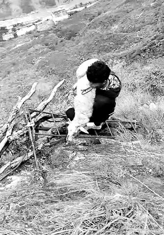 悬崖村接入互联网半年：年轻人靠直播吸引十几万粉丝