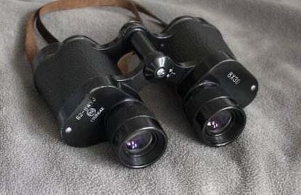 假军人贱卖军用品 成本仅几十元冒充军品卖上千元