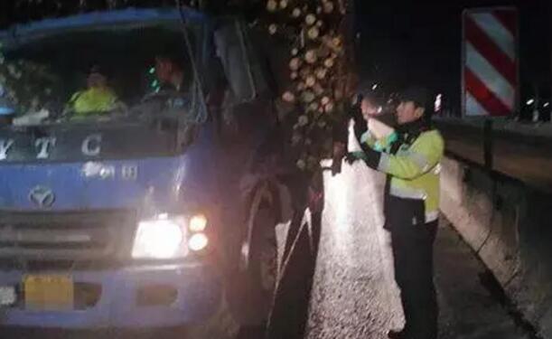 6日一早“平安4号”行动拉开大幕 济南交警将全体出动