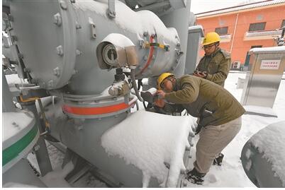近年少见大雪中 那一幅幅动人的剪影