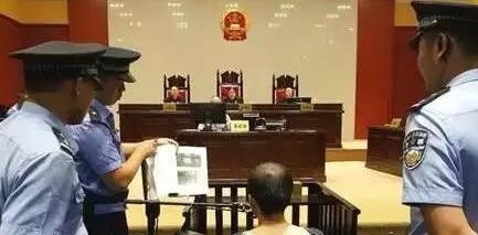 ���ӽ�ǰŮ�Ѹ��׷�ʬ ��ʧ��Ů���ֳ���ҹ��ը��