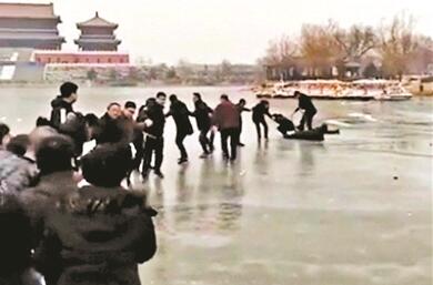 �ӱ������˱�����ˣ��ˮ �����������γ�ʮ���ס����������