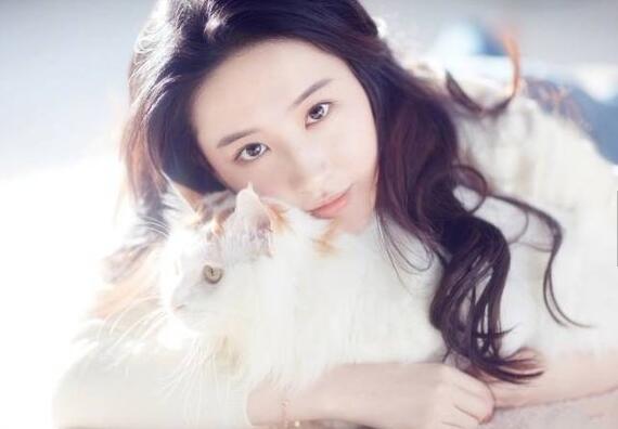 狗血!刘亦菲深夜发文因杨采钰