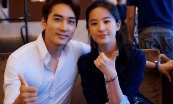 狗血!刘亦菲深夜发文因杨采钰