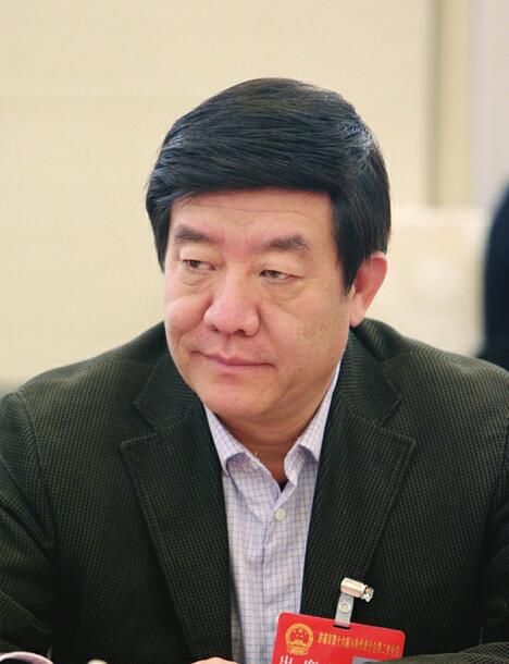 将中国(济南)产业金融国际论坛打造成品牌论坛——访市人大代表王毅