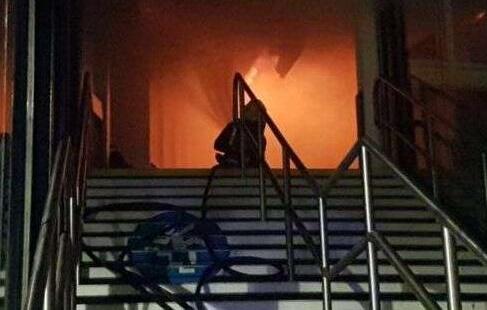 英火车站发生大火所有进出站火车临时取消 10辆消防车参与救火
