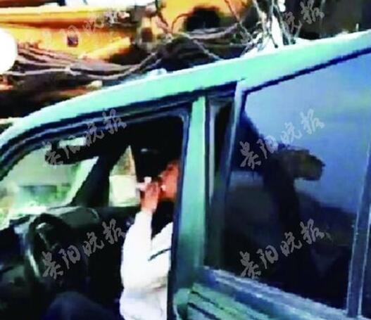 赖不掉实习司机多重违法吞驾照 