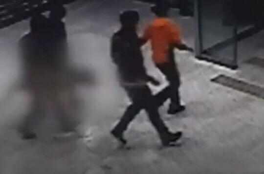 韩配角女演员死亡 死前和男人在床上睡觉聚众吸毒屋子里面男男女女都有