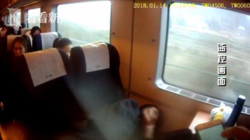 ����ͻȻͣ�������ˡ� ���˷׷׵��ޣ�������һ