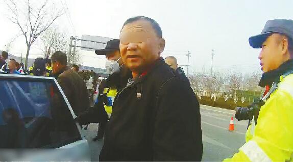 男子两次酒驾被同一交警查 他对于这种“缘分”挺兴奋