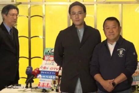 韩姨要起诉?曾志伟携儿子现身 指蓝洁瑛指控性侵女模传闻是捏造