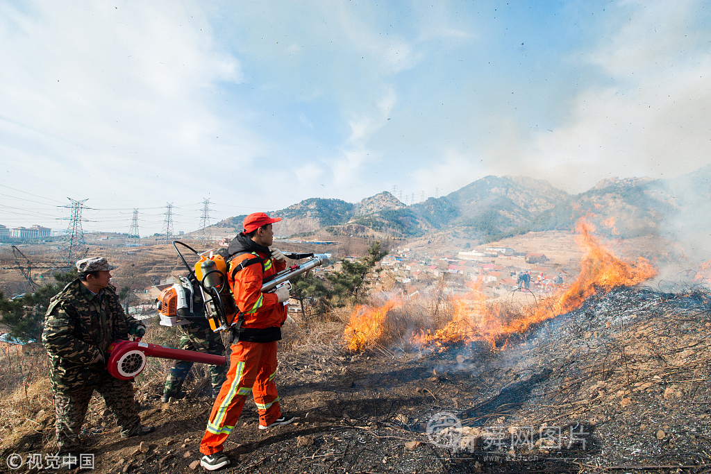 青岛现“灭火神器”脉冲水炮 1升水能灭60平方米山火
