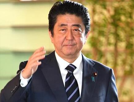 老了？安倍出访回国喊累：身后有太多的人盯着不能示弱