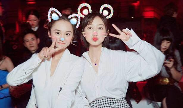 张俪少女装亮相芭莎环球新锐大赏 潮人打破常规不设限