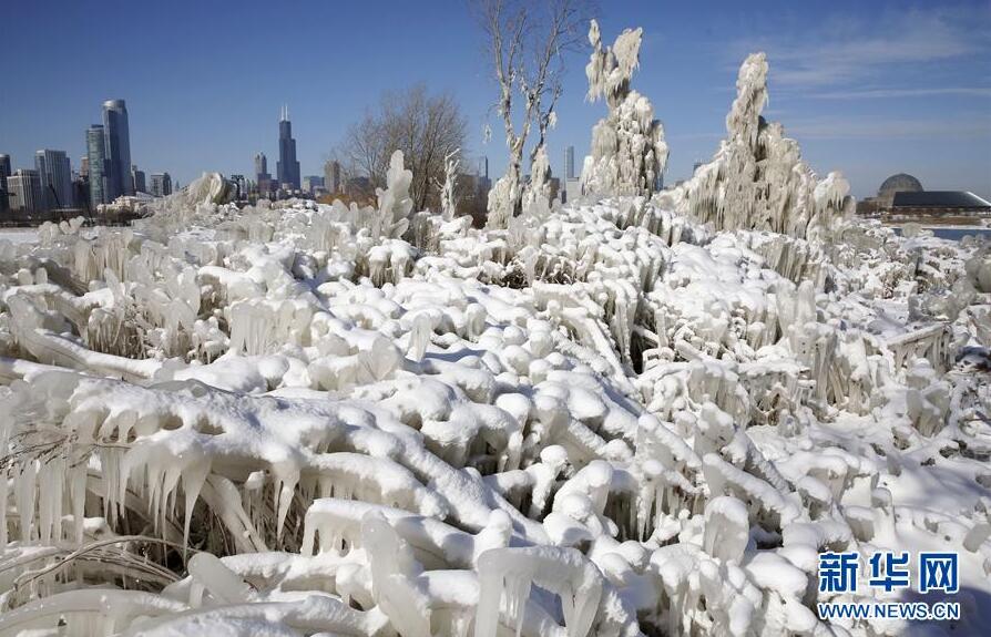 ֥�Ӹ���������������ϯ�� ��Ъ������һƬ��ѩ�������� 