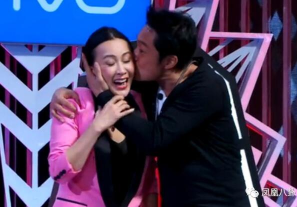 尖叫!马景涛强吻刘嘉玲狂热十足 主持人吓傻:马哥平静一下